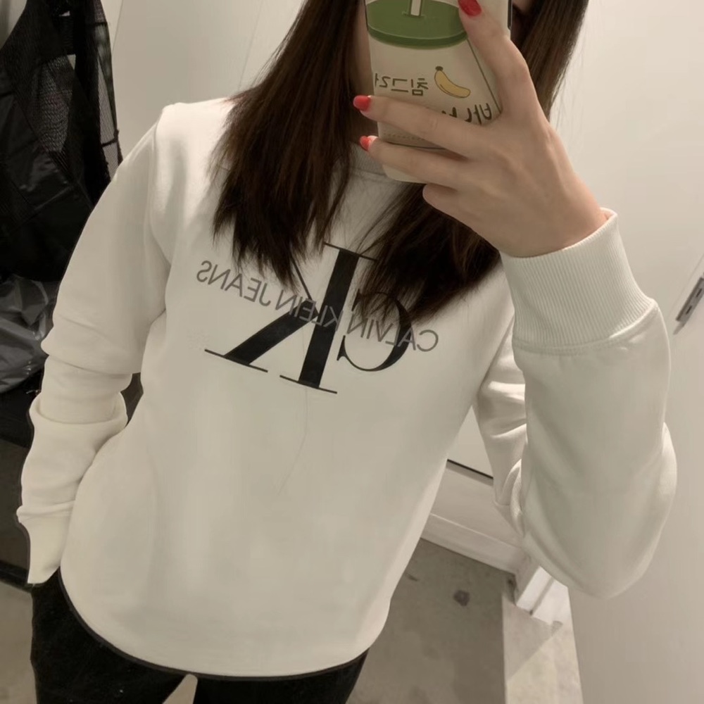 clavin klein white sweatshirt